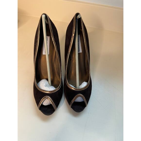 Steve Madden Anabelle Brown Suede Peep Toe Heels - Picture 2 of 10